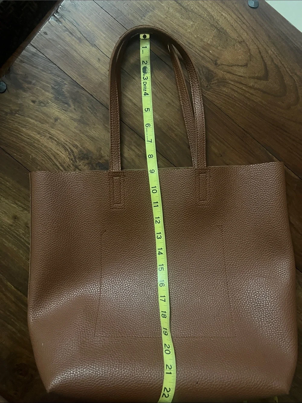 Benetton Classic Leather Tote Bag in Rust Brown